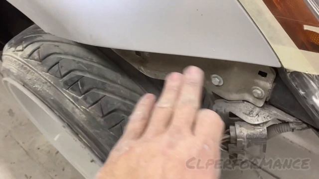 Передний бампер 2 рест F sport часть 1 Lexus is250/350
