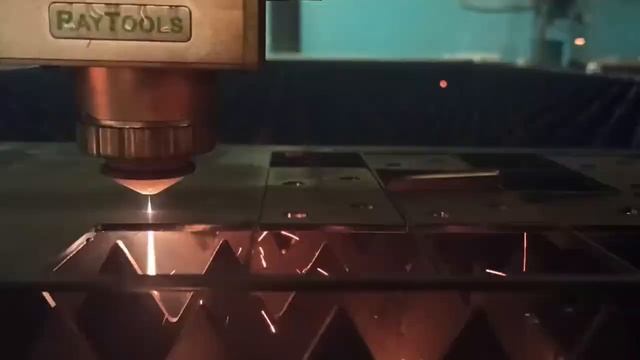 Поставка лазерного станка с ЧПУ TS1530В.mp4