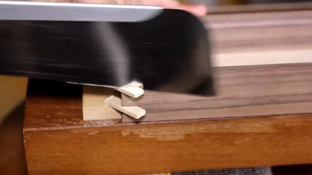 Изготовление коробок для ручек и карандашей с крышками с рычажным механизмом