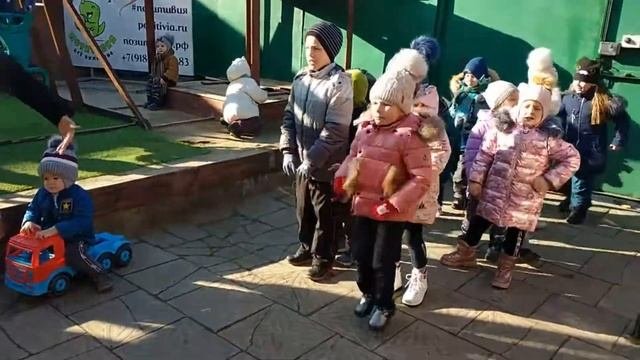 Позитивия 10 12 2020 Дети играют с воспитателем, танцы, поделка, гимнастика Наира Папян