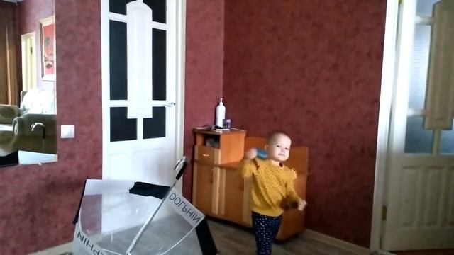 Зонтик и деньги. Ремикс. Под музыку с ускорением, забавное видео..mp4
