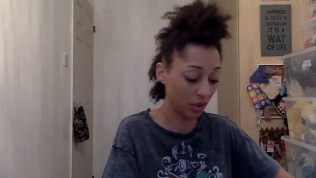 HG Designs Crochet ♡ Vlog 15 // HGDC Crochet - Squares everywhere!