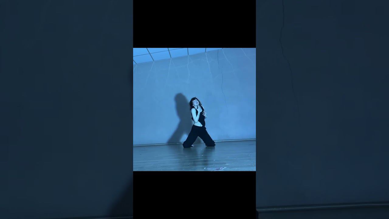 #figure8 - #fkatwigs #woonha #cover #dance #choreography #shorts #trending #breezfreez_cdt