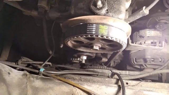Сползает ремень ГРМ на двигателе ВАЗ
