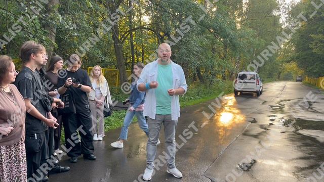 Новые люди на защите старинных домов около усадьбы «Узкое"