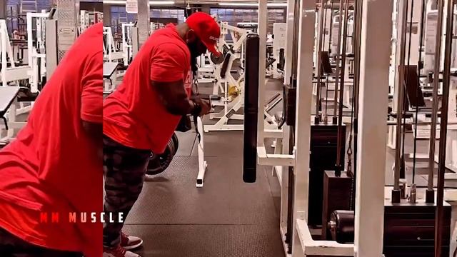 BIGGEST BICEPS IN MODERN ERA BODYBUILDING - THE MASS MONSTER - AKIM WILLIAMS AKA THE BEAST