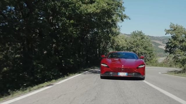 Ferrari me invitó a manejar sus autos en Italia ? Así es la experiencia - Gabo Salazar