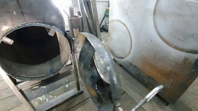 Печка из двух бойлеров.mp4