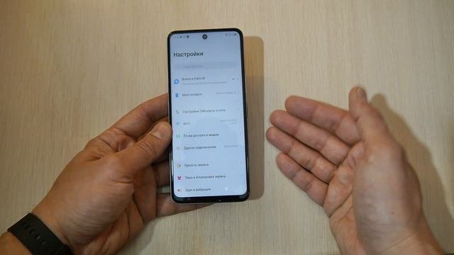Проще не значит хуже! Tecno Camon 18 распаковка и первый взгляд