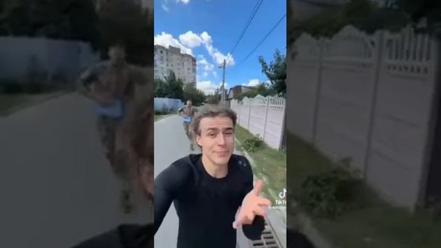 Будущий легкоатлет на Олипийских, не иначе 🤣