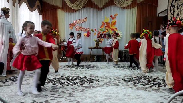 Кадриль  на осенней ярмарке