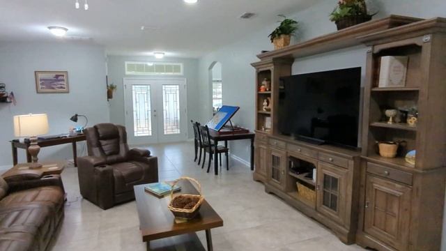 3422 Oglebay Dr