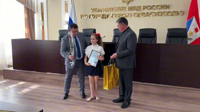 Начальник УМВД вручил дипломы и подарки победителям Всероссийского конкурса «Полицейский Дядя Степа»