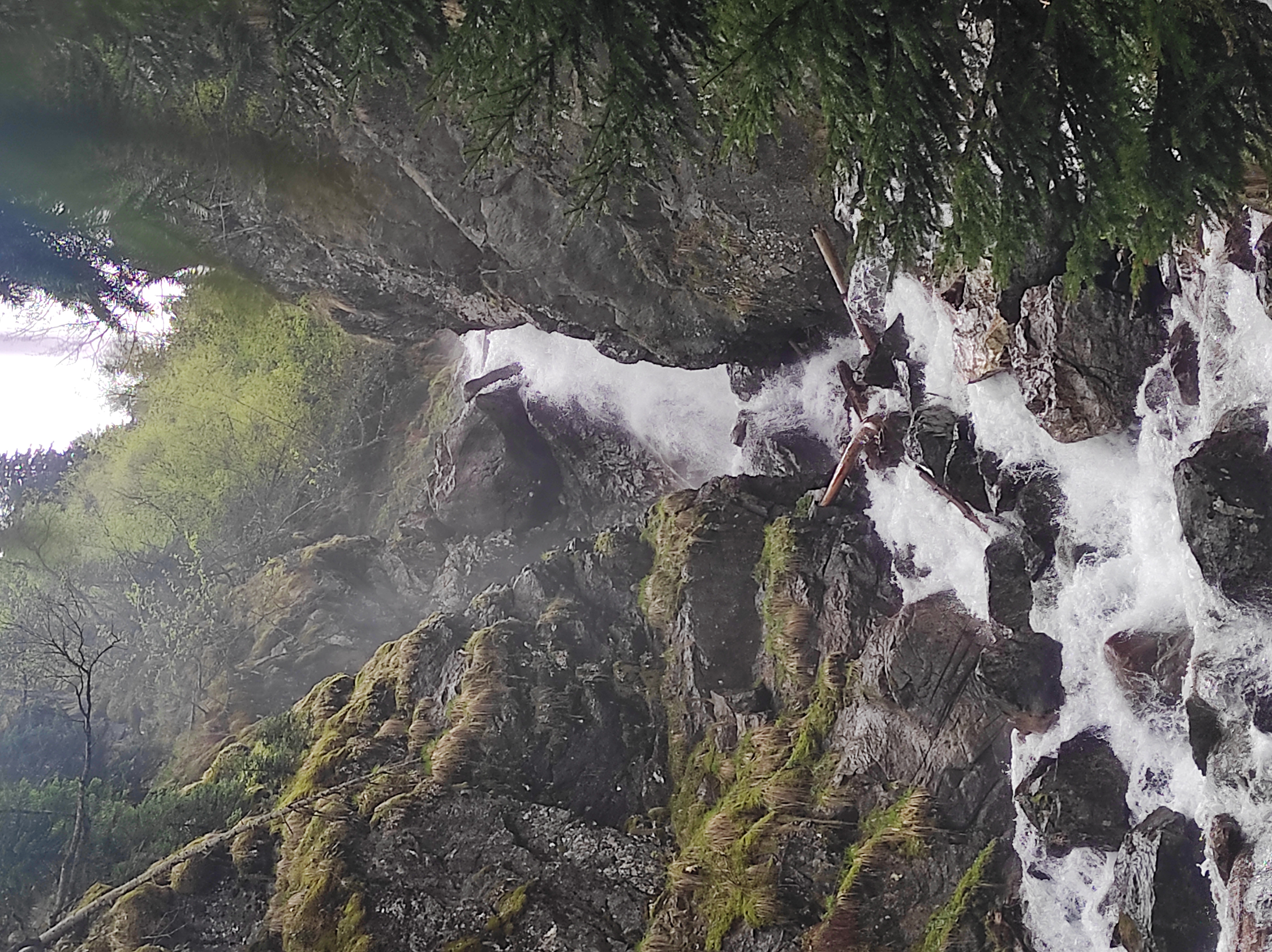 Водопад Белый Архыз
#отдыхвгорах #архыз2024 #горы #кавказ #карачаевочеркесскаяреспублика