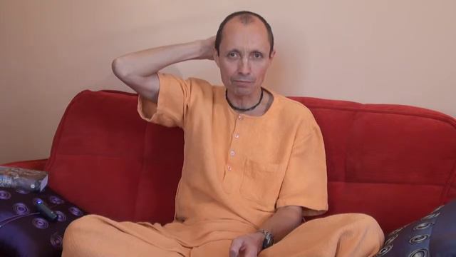 Кришнаиты 11  Почему такие странные стрижки и одежда
