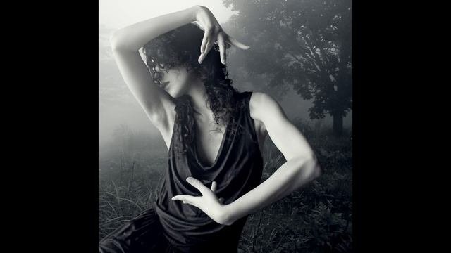 Gabrielle Roth  The Mirrors - Percussion Through 5 Rhythems