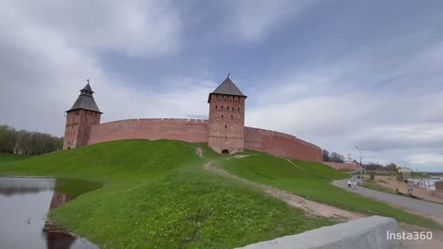 Поездка в Великий Новгород. Где поесть , что посмотреть ???