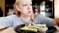 #Mukbang Tatyana eats #вареники с картошкой и грибами #eating ##еданакамеру #мукбанг
