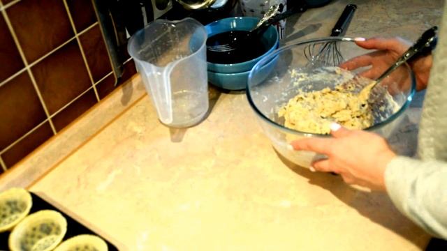 Цельнозерновые маффины с сыром/whole wheat muffins with cheese (with english subtitles)