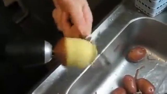 Нетрадиционный_способ_ Почистить_картошку