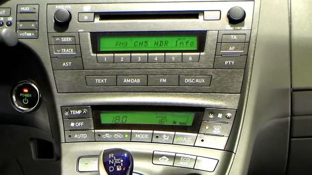 Toyota Prius 18 VVT-i Executive Novaweiß Perleffekt 478662 www.autohaus.bizsukneuwulmstorf