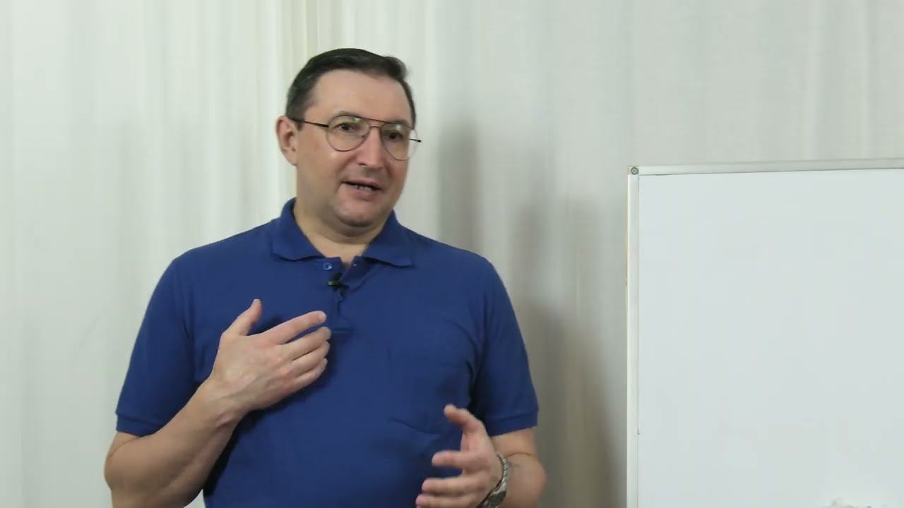 Необычная причина кифоза.