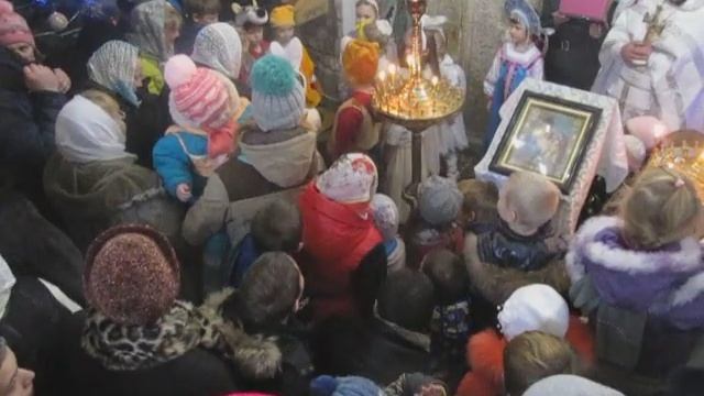 Выступление детей на Рождественском празднике в Иверском храме