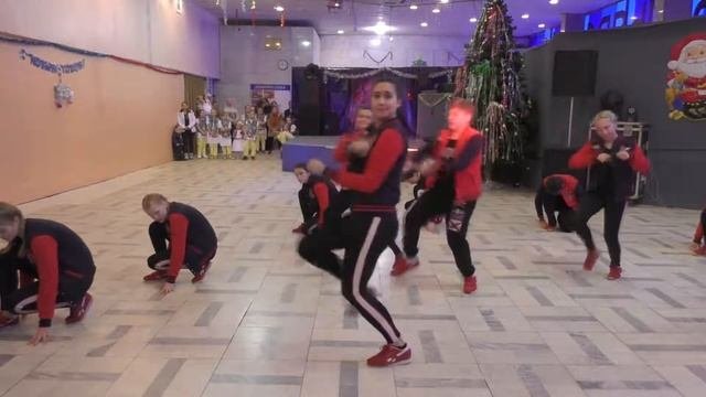 Танцевальная студия PLAY.ДКДЦ Полёт15 декабря 2018 года.