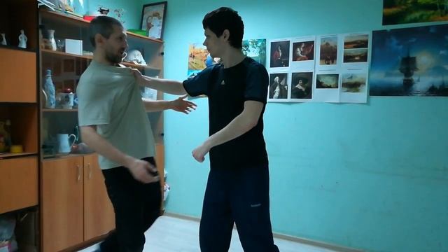 "Радабор" Захват за одежду и удар в лицо.