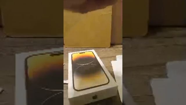 Iphone 14 Pro Max 1TB Vs Apple Watch Series 8 32 GB  Teamed Up