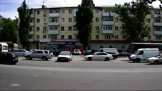 Пример видео с мультигибридной камеры 1Мп на улице.