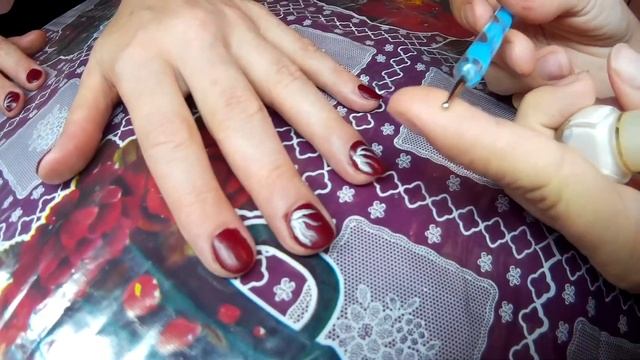 Маникюр с Дотсом, в домашних условиях.