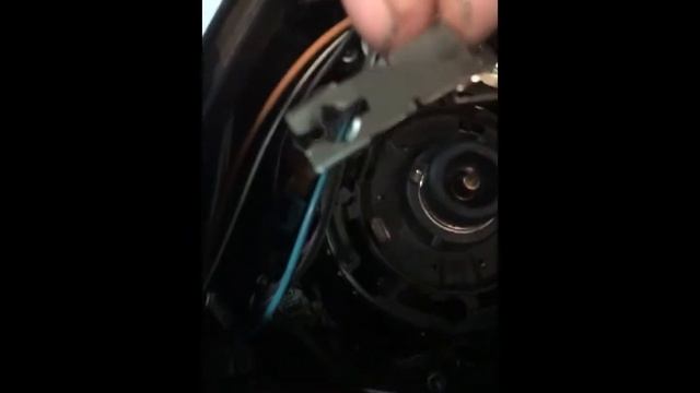 COMO CAMBIAR LUCES XENON VOLVO S40/2006