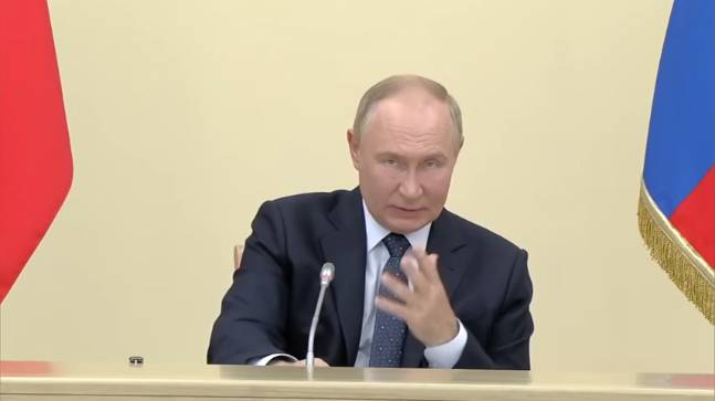 «Надо уложиться в указанные сроки!»: Владимир Путин напомнил о ликвидации полигона Красный Бор