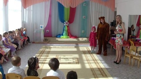 Праздник 8 Марта 15 03 2016