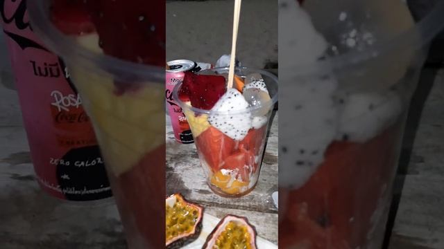 ТАК ВОТ почему Тайцы худые, а туристы пухнут на глазах #шортс #таиланд