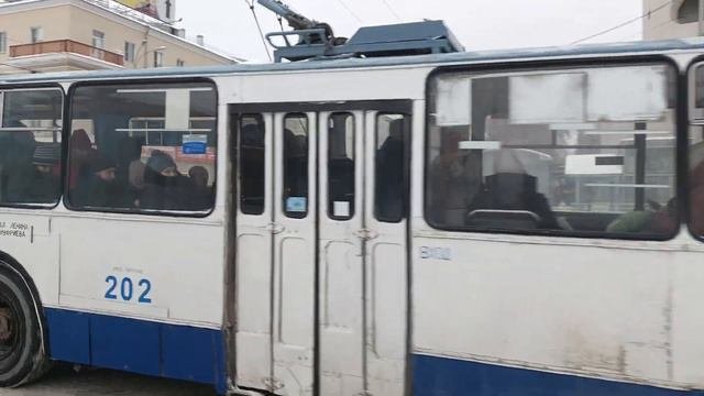 Троллейбус № 202 ЗиУ-682Г-012 [Г0А]