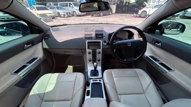 รถมือสอง 2012 VOLVO V50 ราคา 329,000.- ผ่อน 6,900