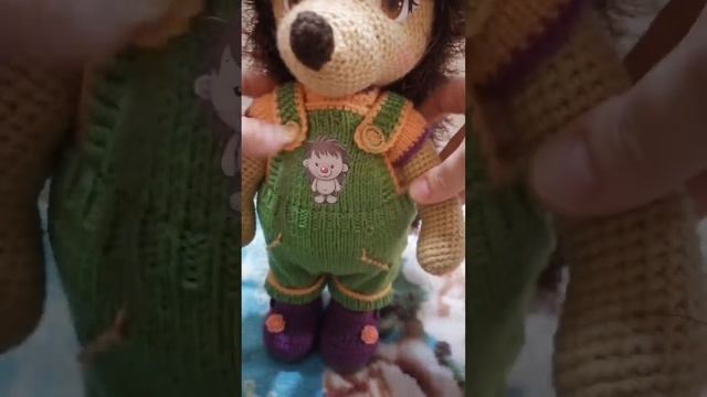 Вязаный ёжик, обзор. Ежиха с косичками.