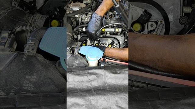 Снятие форсунок Tuareg 3.0 V6 часть 2. без комментариев.