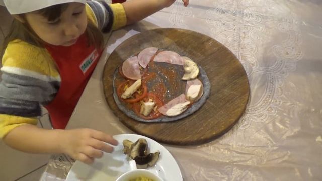 VЛОГ Выбираем подарок//Детский кулинарный мастер класс!
