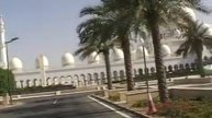 Abu Dhabi Sheikh Zayed Moschee vorne  Sultan Al Nahyan Mosque
