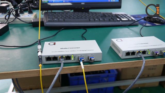 2 Fiber SFP ports + 4 TX UTP 10/100/1000 Mbit/s fiber optic media converter