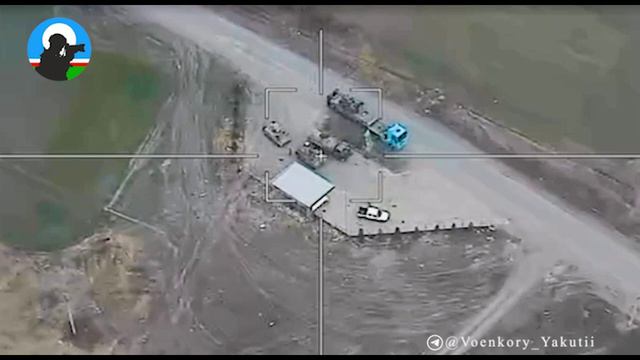 Барражирующий боеприпас Ланцет наносит удар по топливозаправщику и M113 ВСУ у н. п. Успеновка. #сво