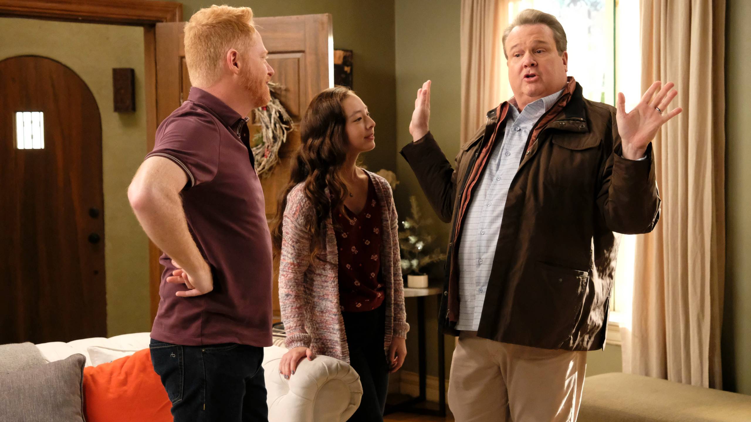 Сериал Американская семейка - 9 сезон 22 серия / Modern Family