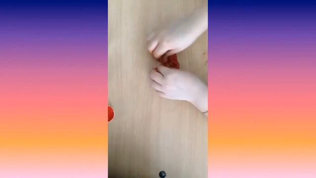 Слайм из канцелярского клея....