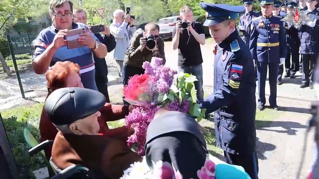 Военнослужащие Оренбургского ракетного объединения подготовили подарок ветерану ВОВ