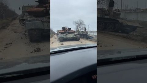 Уставший украинский Т-64 на херсонском направлении.