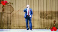 Сергей Ратьёв. "Песенка фронтового шофера". Музыка Б.Мокроусова. Слова Н.Лабковского и Б.Ласкина.