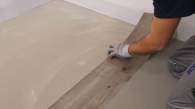 Gerflor CZ - Pokládka vinylových dílců Creation 30
